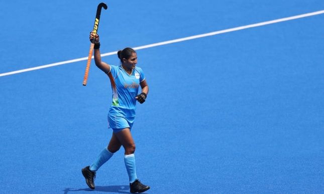Gurjit Kaur wins FIH Women's Hockey Player of the Year, Harmanpreet wins men's award