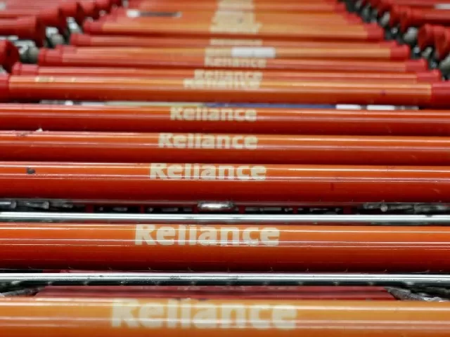 Reliance brings 7-Eleven Stores in India