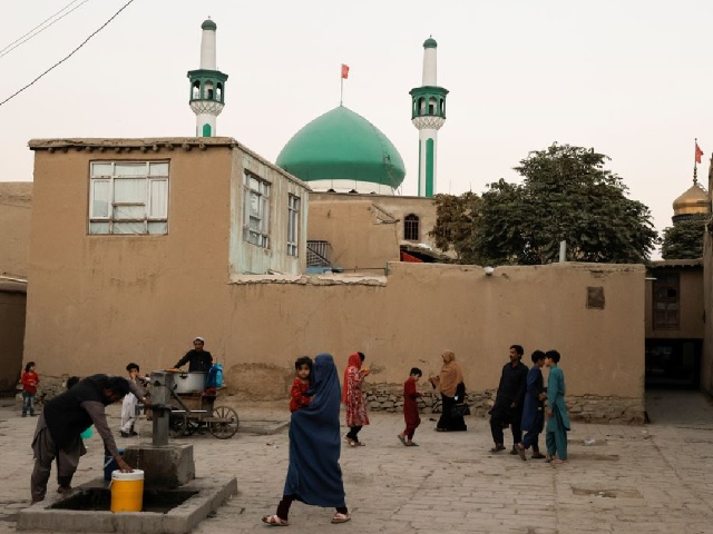 Russia invites Taliban for talks