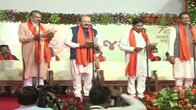 Gujarat Cabinet Reshuffle: 24 ministers take oath