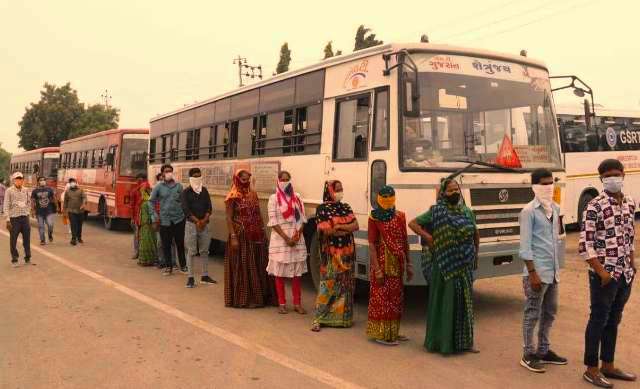 Ahmedabad Bans Unvaccinated Citizens Using Public Transport