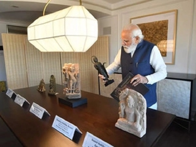 PM Modi brings 157 artefacts, antiquities from US, Source: ANI