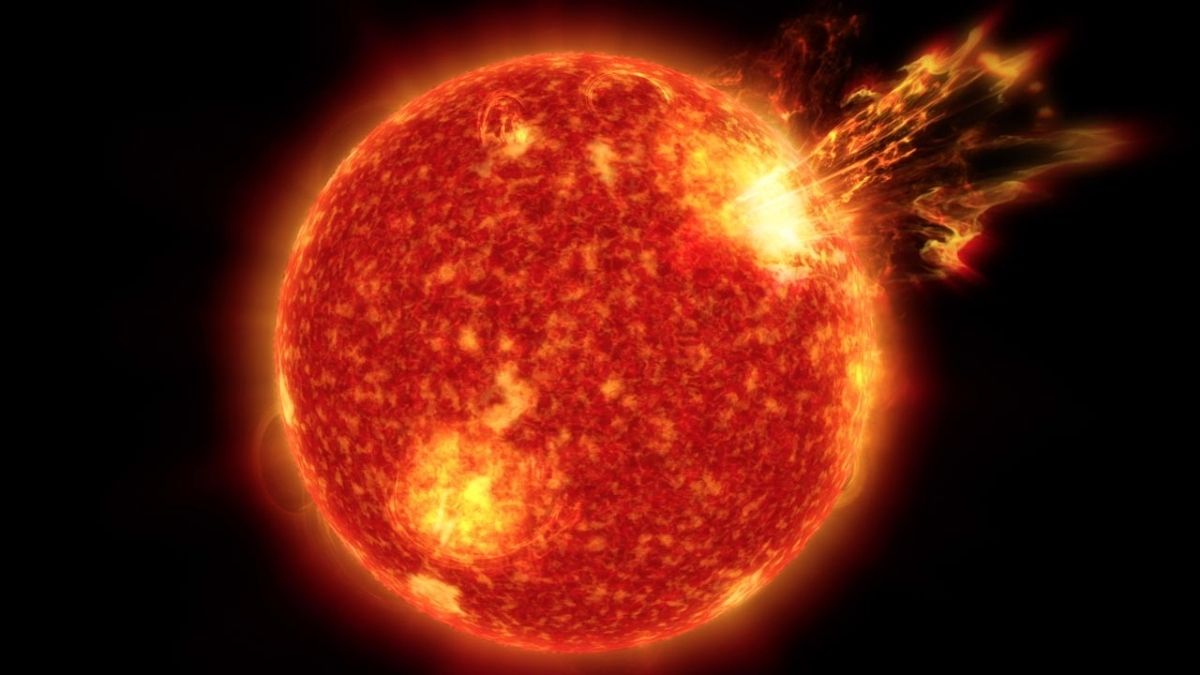 Massive Geomagnetic Storm to hit Earth today, Here's what you need to know