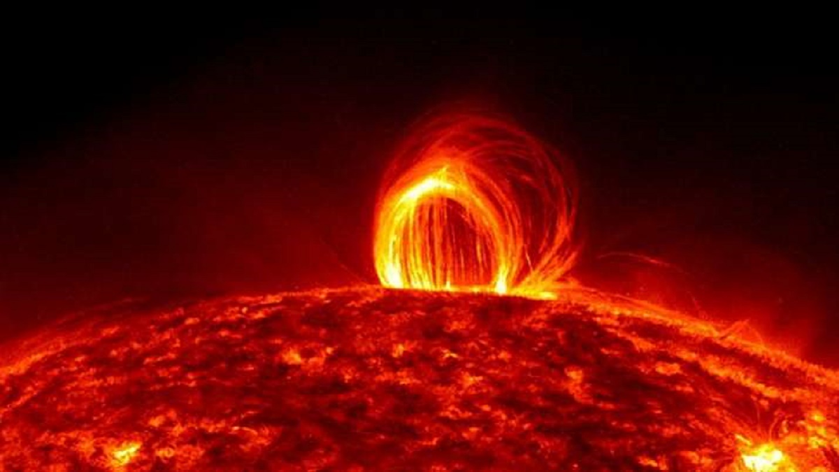 Massive geomagnetic storm likely to cause global blackout