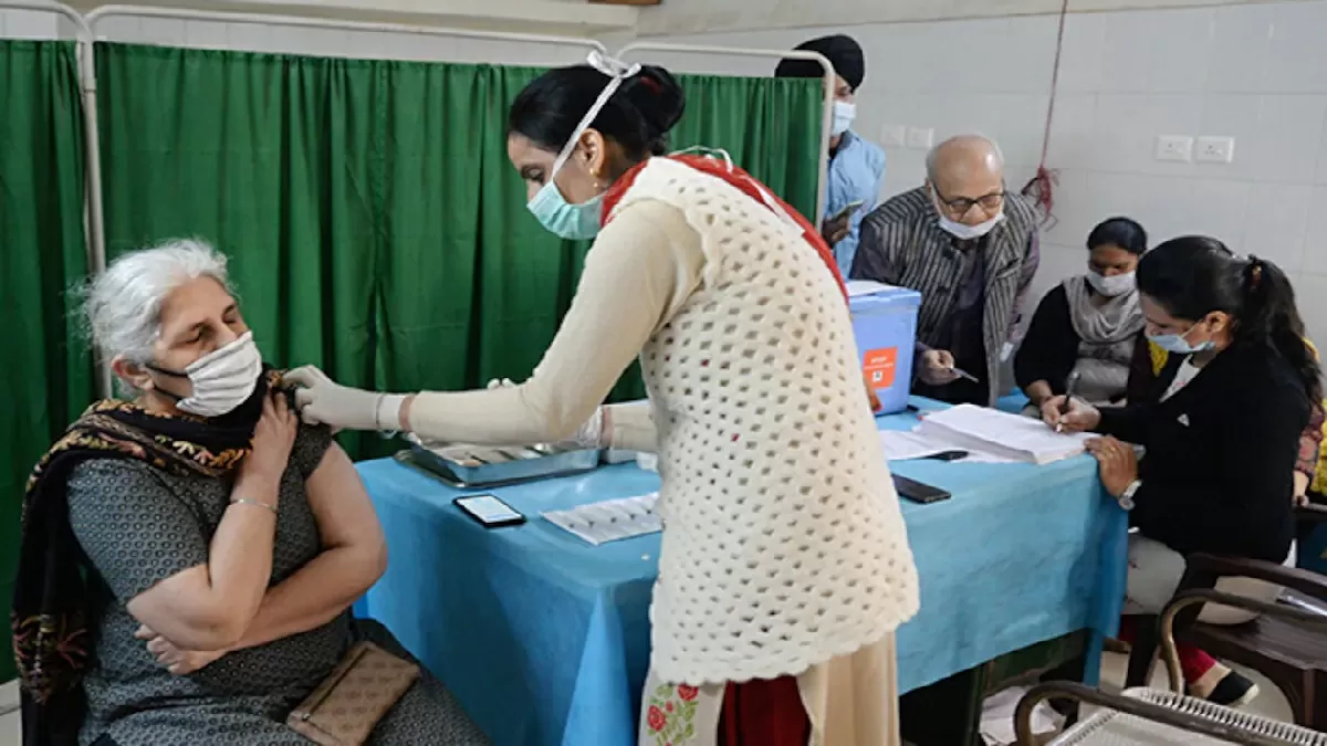 Booster dose free in Delhi