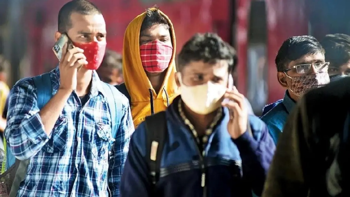 Delhi makes mask mandatory