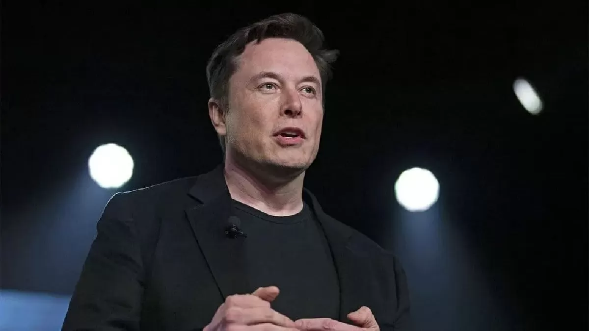 Elon Musk buys Twitter
