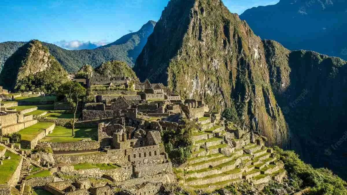 Guess the name of this Wonder of the World famous for terrace farming