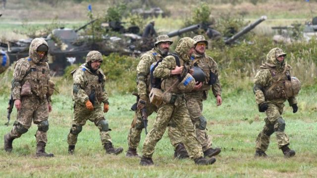 Russia Ukraine Crisis: रूस यूक्रेन पर हमला क्यों कर रहा है, जानें क्या है इनके बीच विवाद?