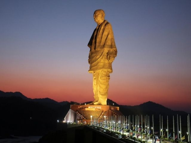 List of top 10 tallest statues in the world | Statue of Unity 