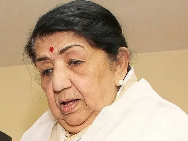 Legendary singer admitted to the ICU after testing COVID positive