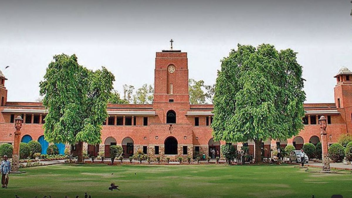 Delhi University to Launch 4 Year UG Programme, Know Curriculum, Structure,  Framework Here