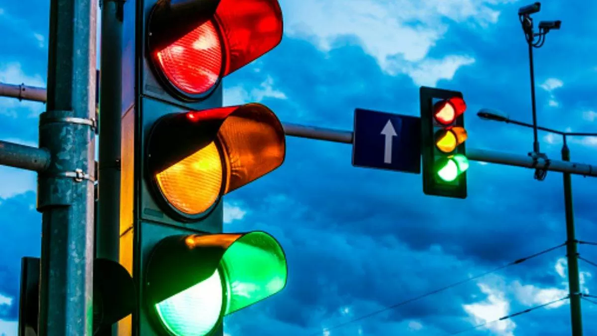 Greatest Inventions Of All Time: Who Invented The Traffic Lights?