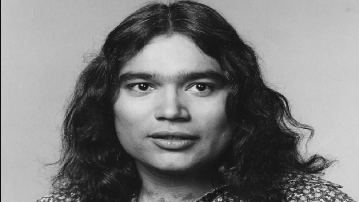 Charlie Hill Biography