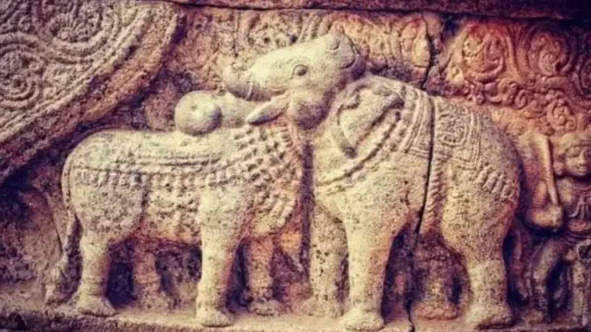 900-Year-Old Indian Temple Optical Illusion
