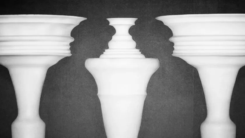 Optical Illusion: Do you feel trapped in your life? Observe the image to know
