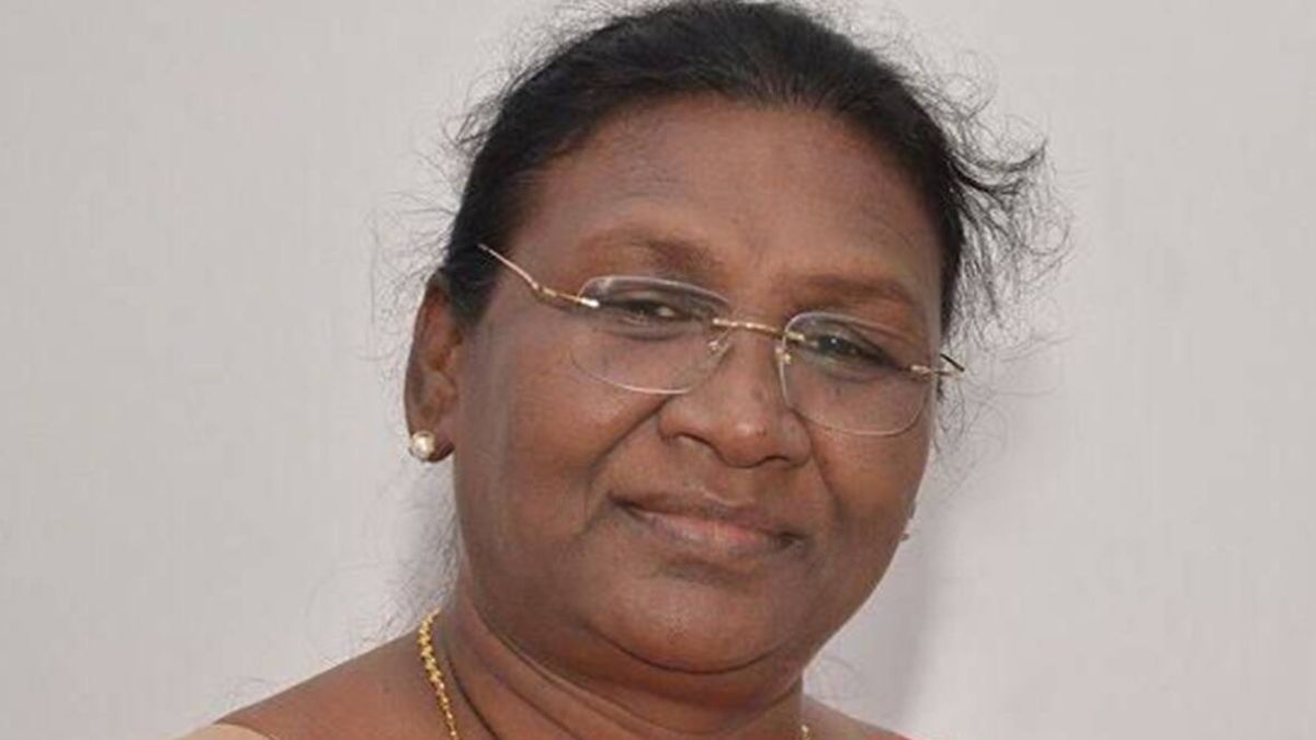 Draupadi Murmu: जानिए कौन हैं द्रौपदी मुर्मू जिन्हें  बीजेपी ने बनाया राष्ट्रपति उम्मीदवार, यहां पढ़ें सबकुछ