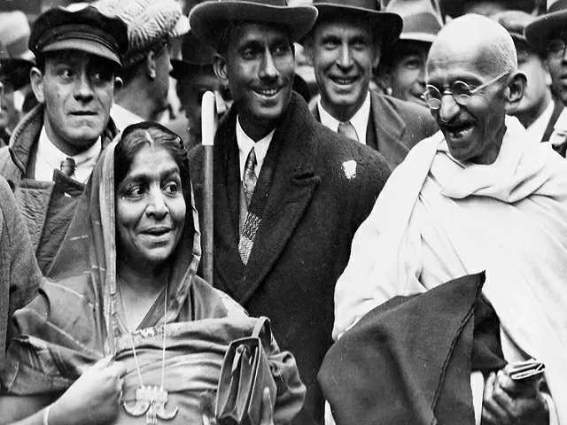 Sarojini Naidu Death Anniversary: 12 Lesser Known Facts about Bharat Kokila