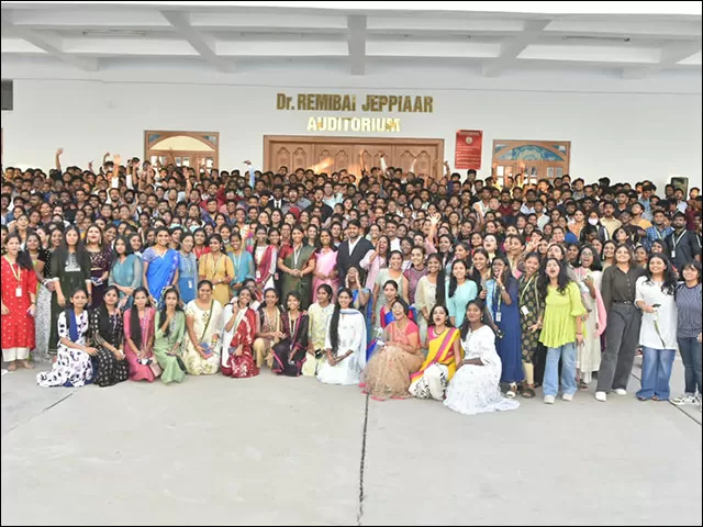 Sathyabama Institute of Science and Technology issued offer letters to 92.14% of Students in the Achievers Day Celebrations