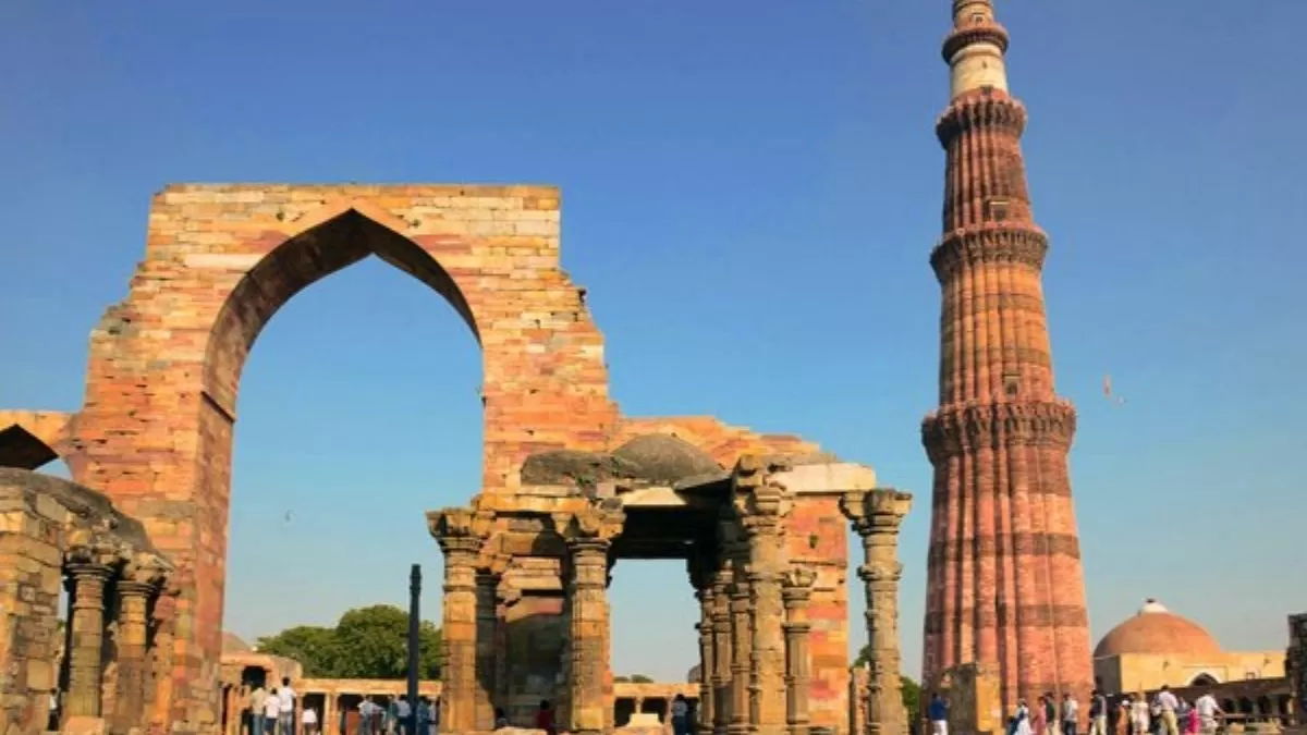 Qutub Minar Controversy