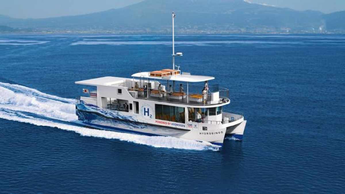 Cochin Shipyard to build India’s first Hydrogen Fuel Cell Catamaran Vessel