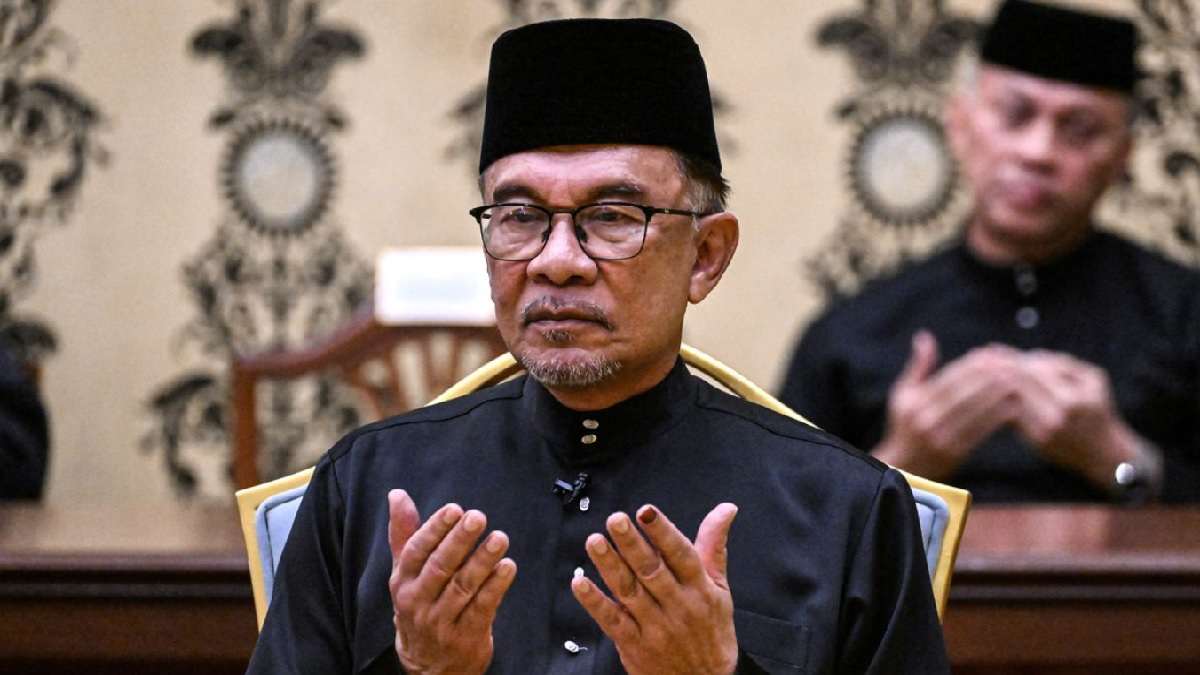 Opposition leader Anwar Ibrahim appointed as the new Prime Minister of Malaysia