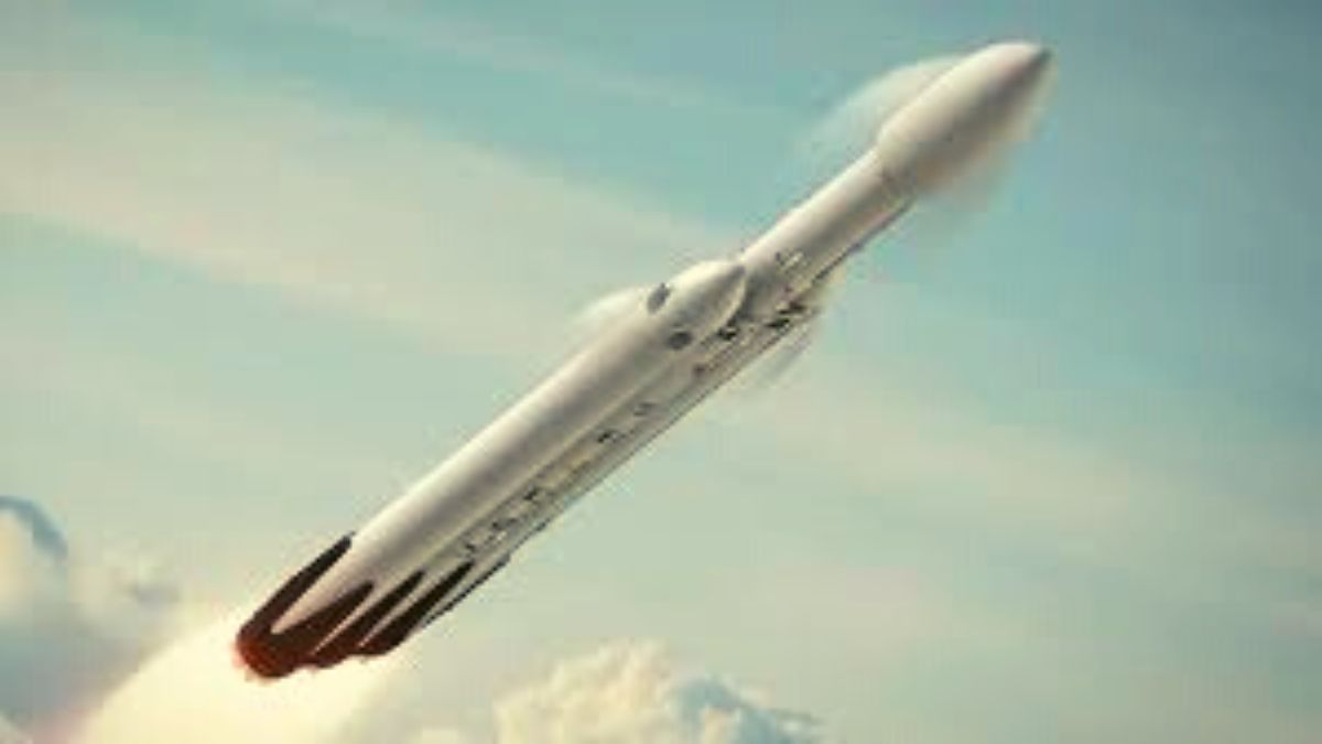 Know about the most robust operational rocket in the world: the falcon launch!