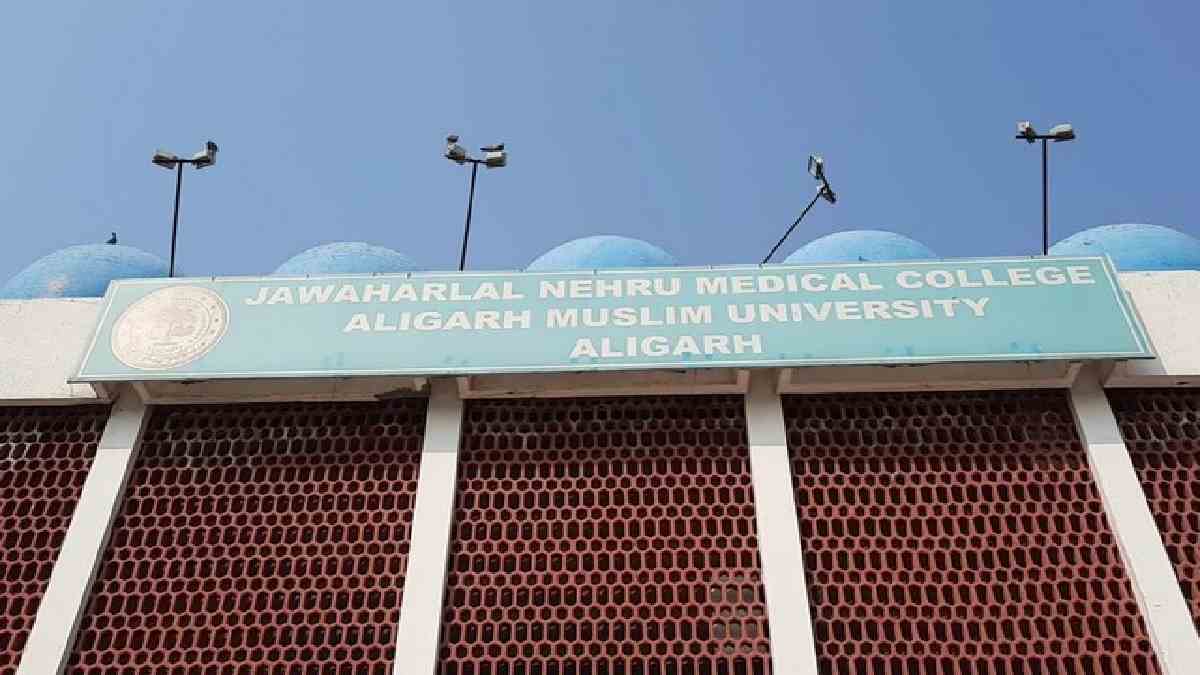 अलीगढ़ मुस्लिम विश्वविद्यालय के प्रोफेसर वज़ाहत हुसैन ने संयुक्त अरब अमीरात में जीता शीर्ष पुरस्कार