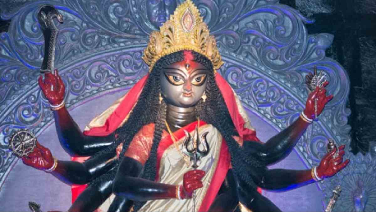 Индийская богиня смерти кали. Богиня кали шива шакти. Богиня языков. Богиня кали. Многорукий бог шива.