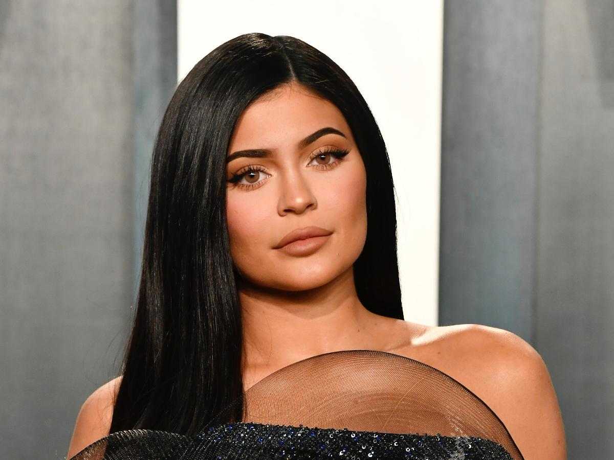List Of Top 10 Highest Paid Celebrities On Instagram 2022