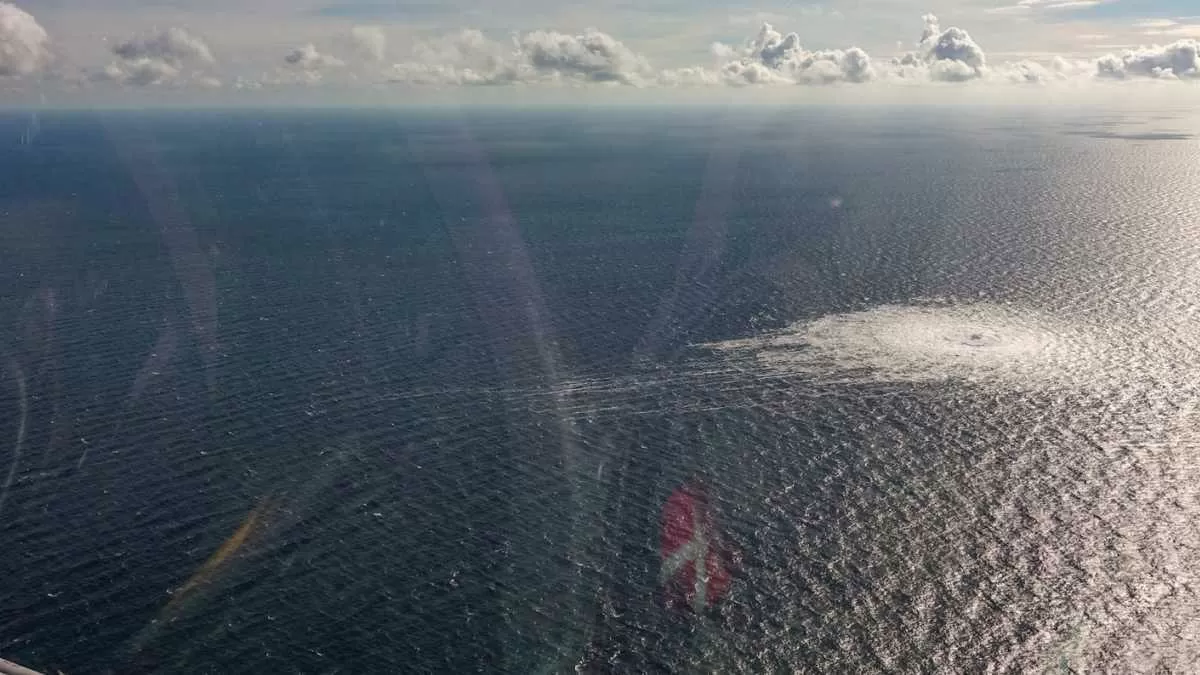 Nord Stream Pipelines 1 and 2 leak