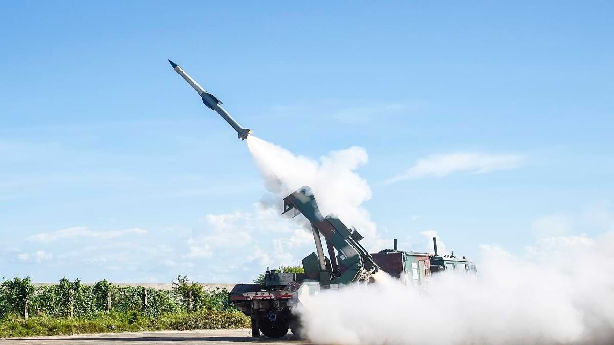 Quick Reaction Missile system: क्विक रियक्शन सर्फेस टू एयर मिसाइल का सफल परीक्षण, क्या है इसकी ताकत जानें यहाँ?