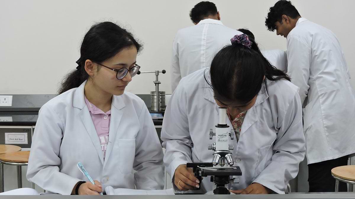Hi-tech Pharmaceutics Laboratory to teach drug dosage forms to UPES students