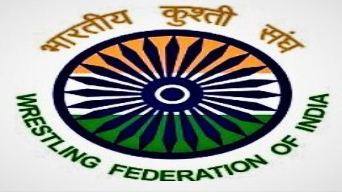Why did UWW suspend the Wrestling Federation of India's World Membership?