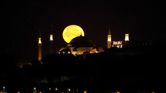 Supermoon beside great mosque