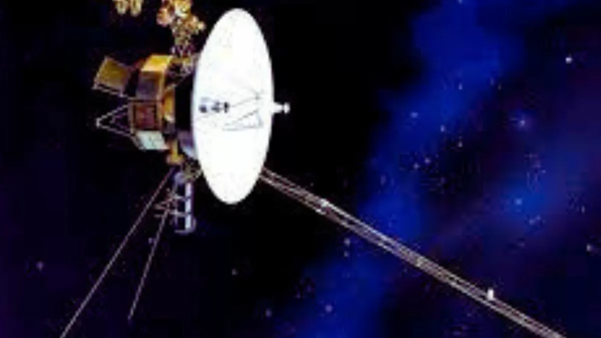 NASA picks up a signal from Voyager 2!