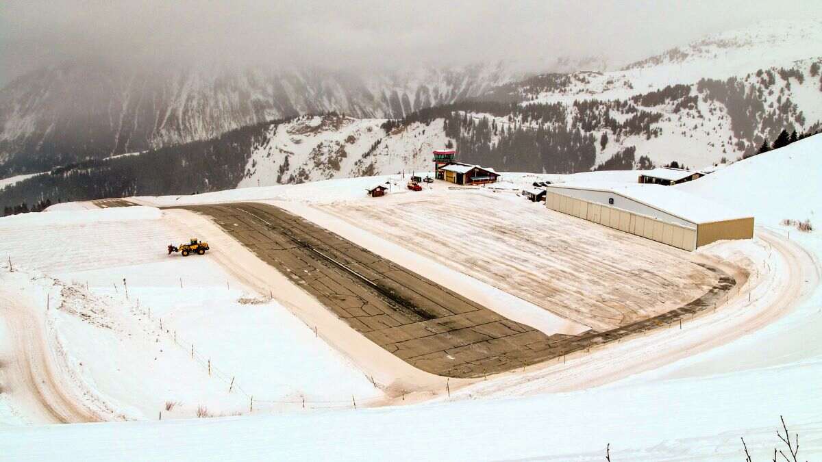 List of Top 7 Most Dangerous Airports Ever Built