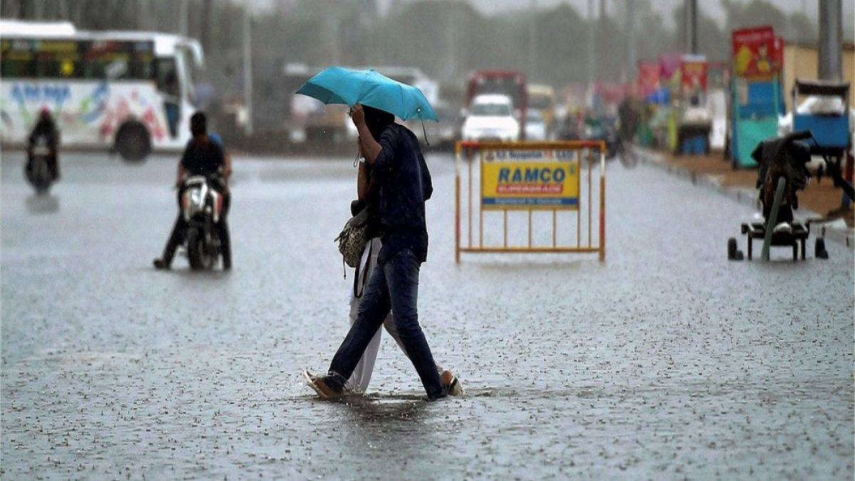 School Closed In Tamil Nadu Due To Heavy Rainfall, IMD Issues Yellow ...