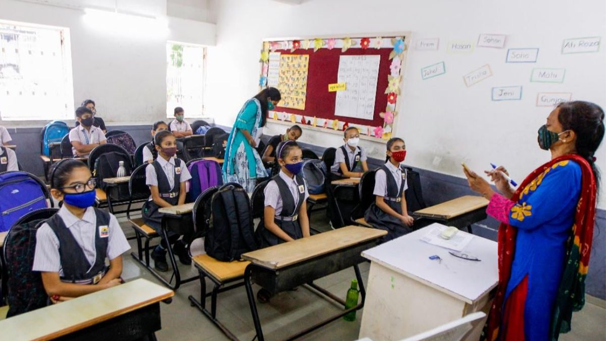 Gujarat Government to Make Law of Teaching Gujarati Mandatory in Schools