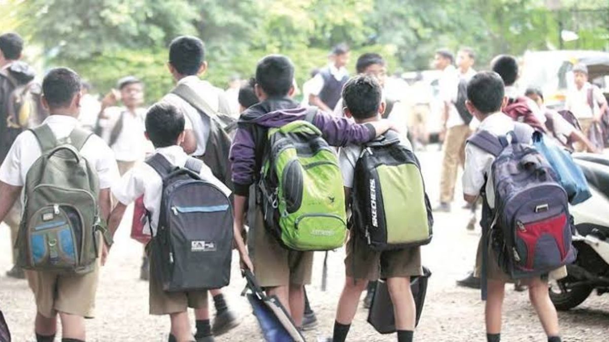 Illegal Schools to Close by Pune Education Department 