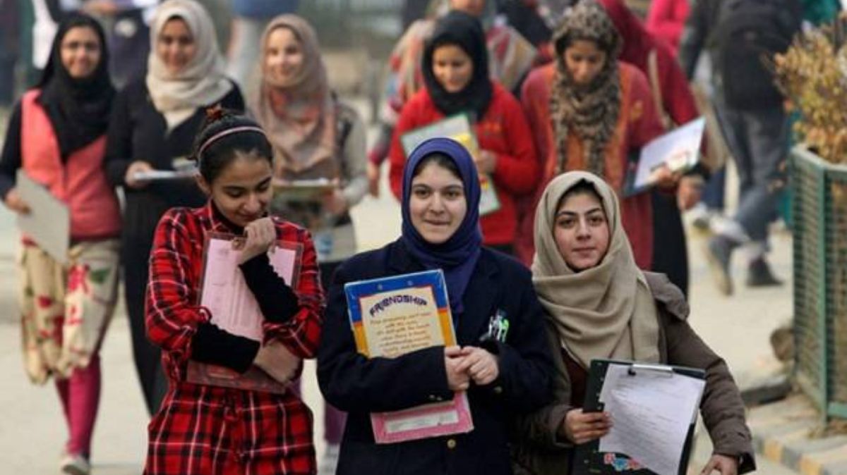 University Exams Postponed in Kashmir Due to Cold Weather Conditions