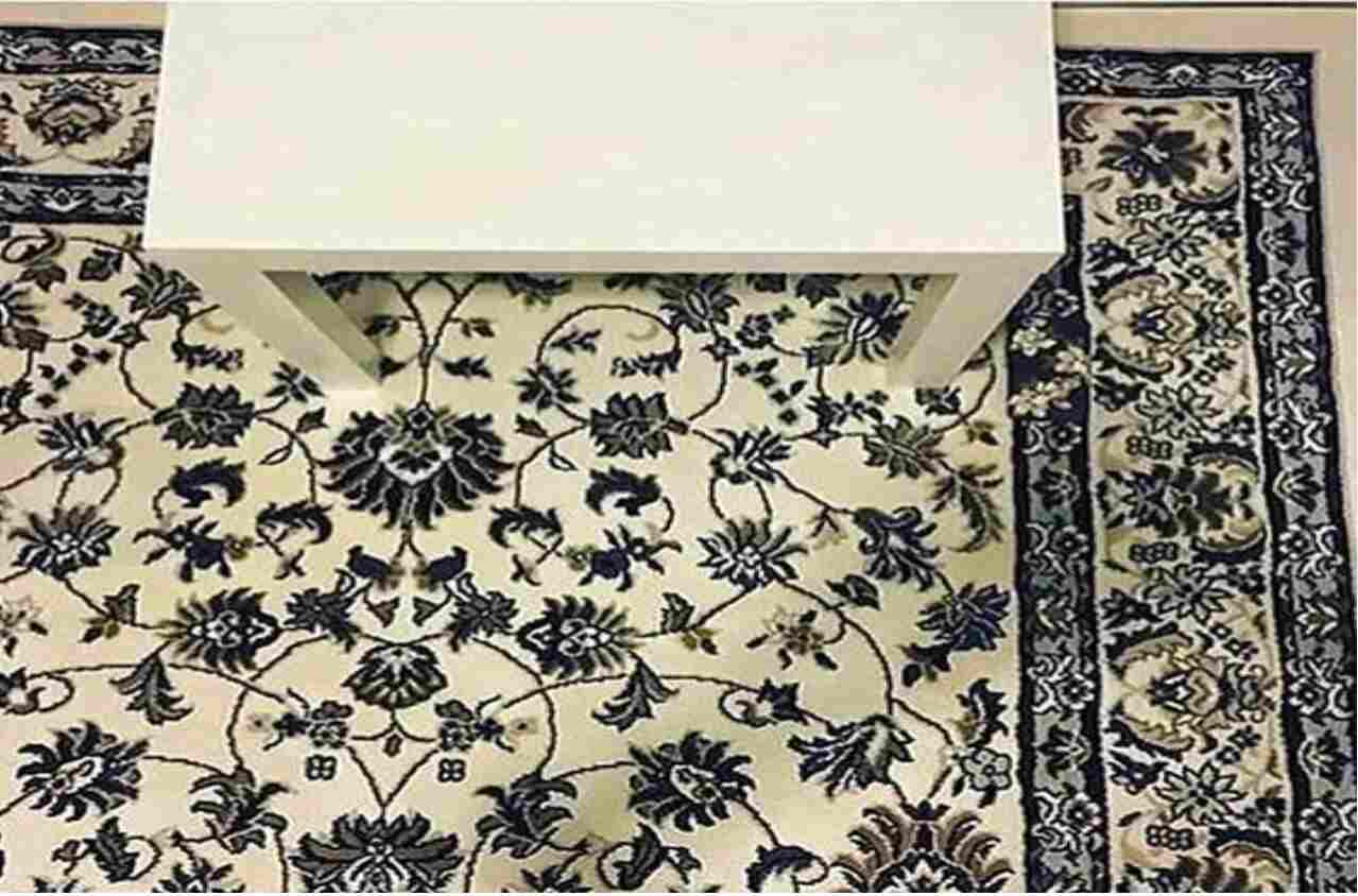 Can You Find The Phone None Can Find? 