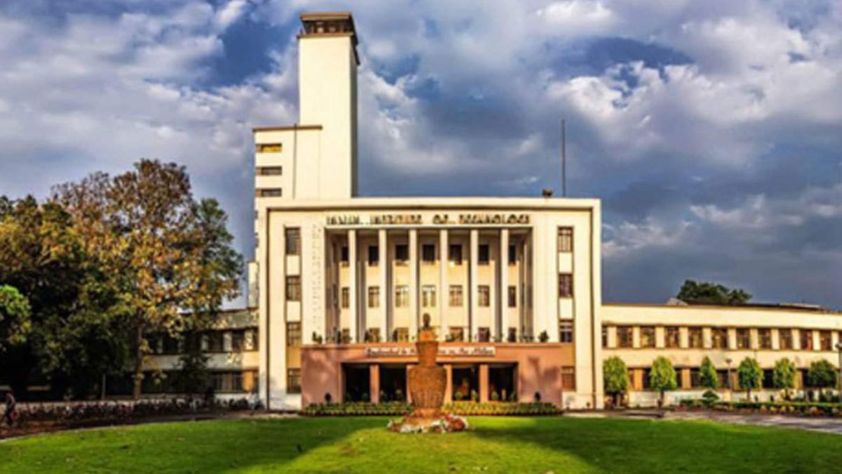 IIT Kharagpur Organizes Short Course On Quantum Information and