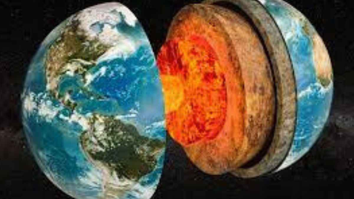 A gravity hole is found in the Indian Ocean. What is it and What do scientists think about it? Digging deep into the mystery