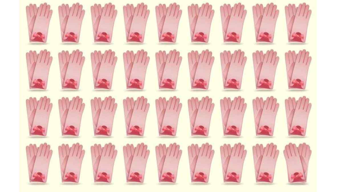 do you see o0dd glove here?