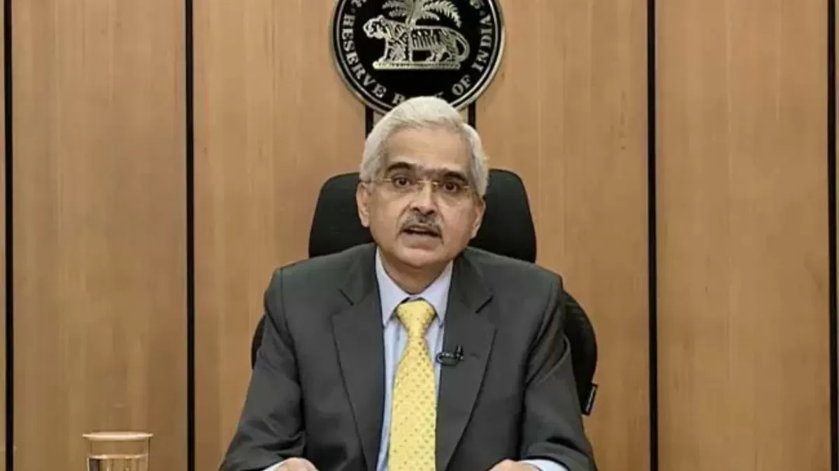 PM Modi praises Shaktikanta Das for winning the Prestigious Banking Award. 