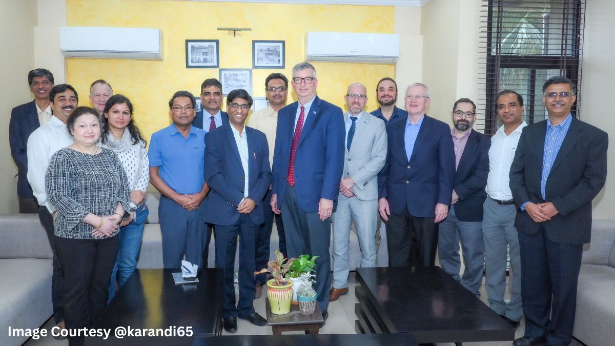 IIT Kanpur Signs MoU with University of Buffalo to Enrich Research in the field of Biomedicine and Bioengineering 