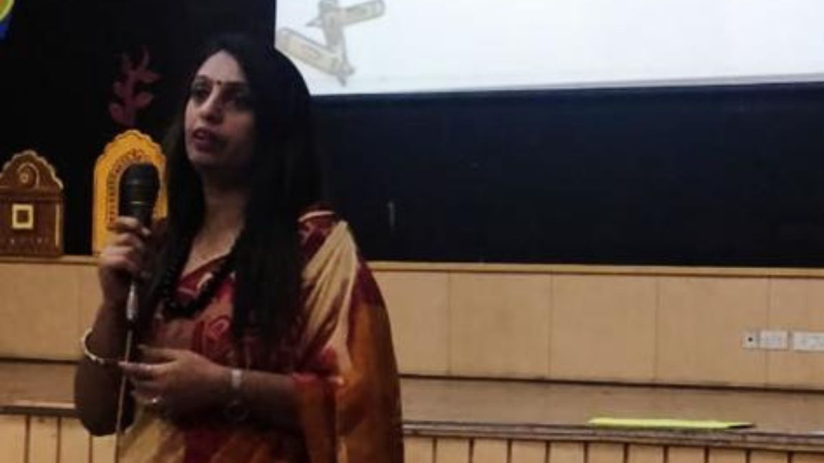 Meet Deepika Maniktalia Who Makes Mathematics Fun To Study