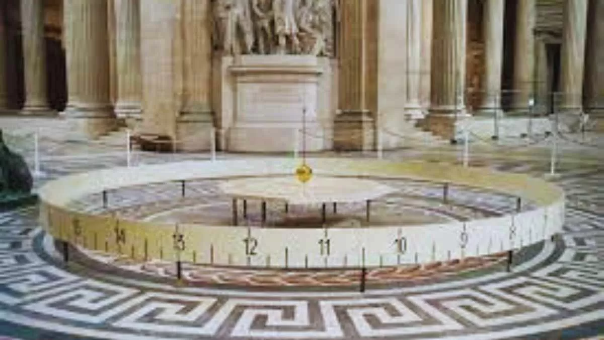 What is the Foucault's Pendulum in the Parliament building?
