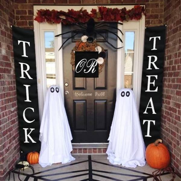 Halloween Decorations 2023: 9 Scary and Vintage Outdoor, Indoor ...